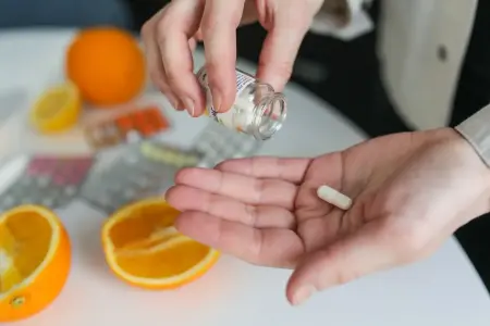 Vitaminok és gyógynövények csontokra, ízületekre és fogakra – melyik mire való?